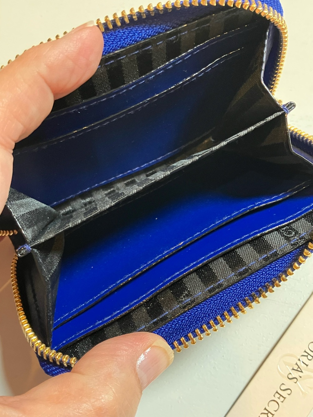 Victoria's Secret | Royal Blue Croc-Embossed Zip Wallet with Gold Logo - Picture 10 of 10